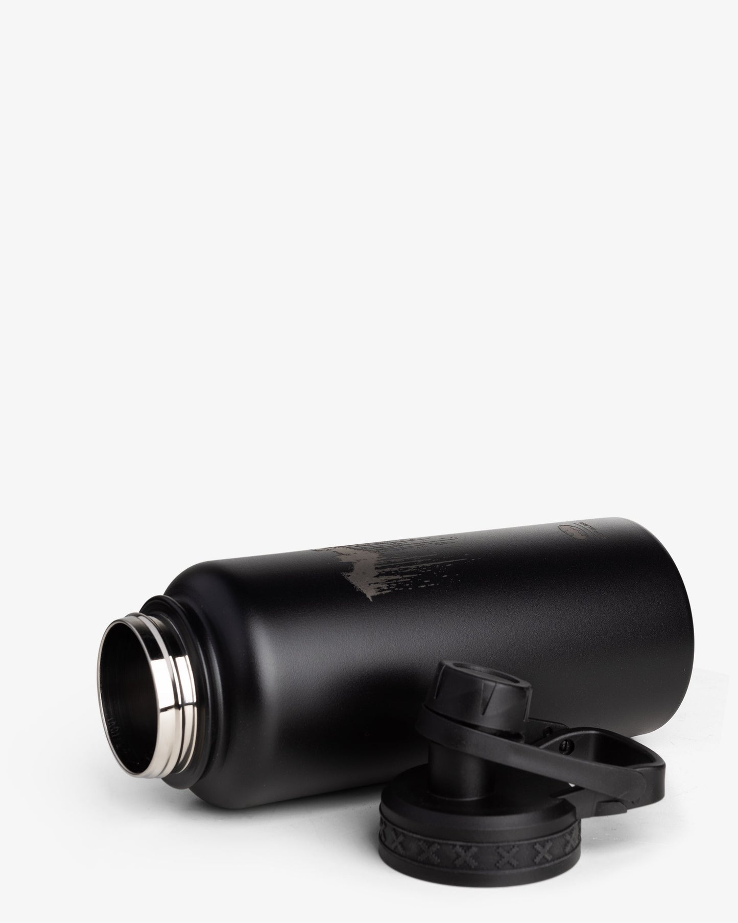 bohtal-insulated-sports-bottle-batman-dripping-logo-f8 Bohtal_Insulated_Sports_Bottle_Batman_Dripping_Logo_unassambled.jpg