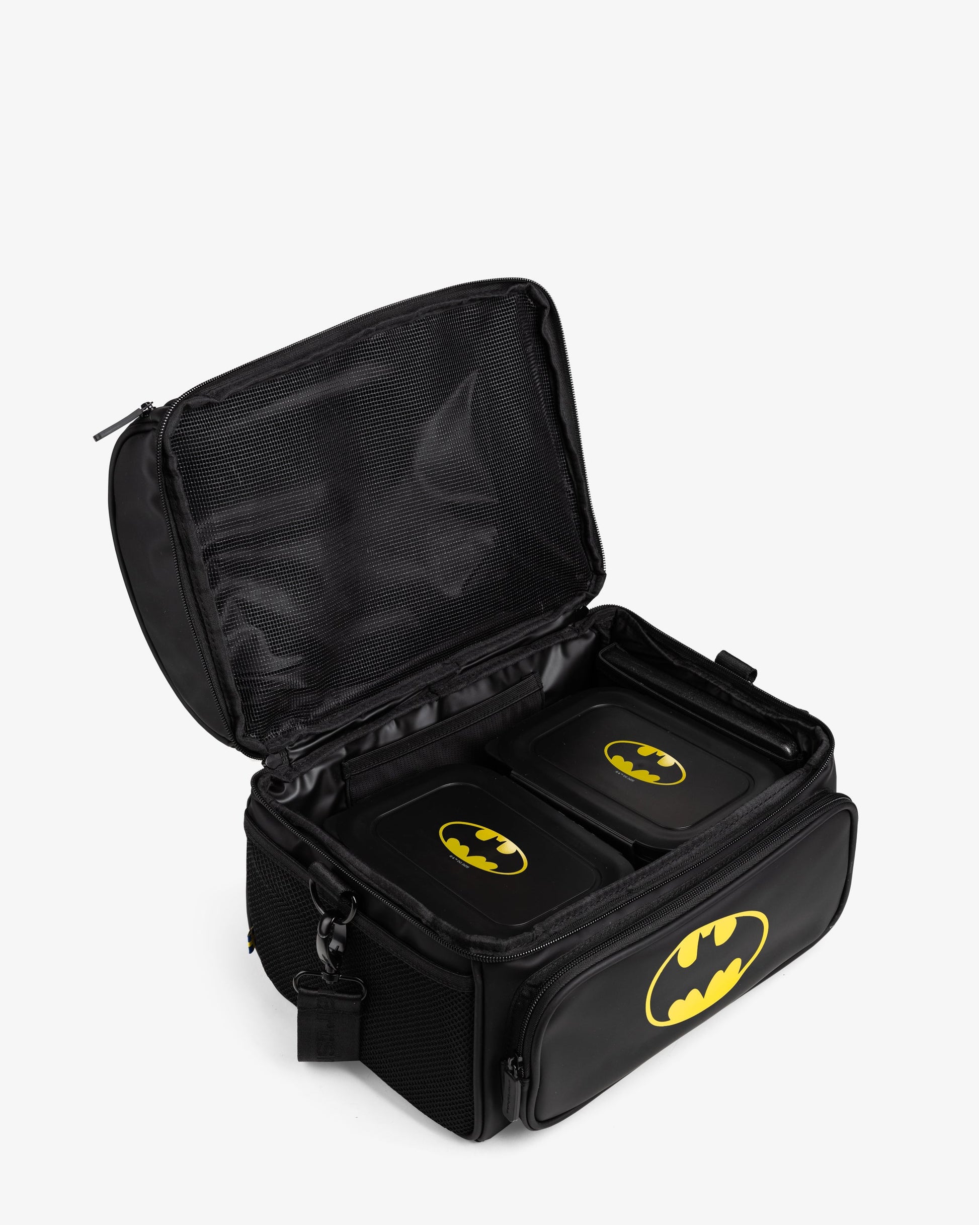 meal-prep-bag-batman-with-4-food-containers-and-2-ice-packs-y8 Smartshake_Meal_Prep_Bag_Batman_open.jpg