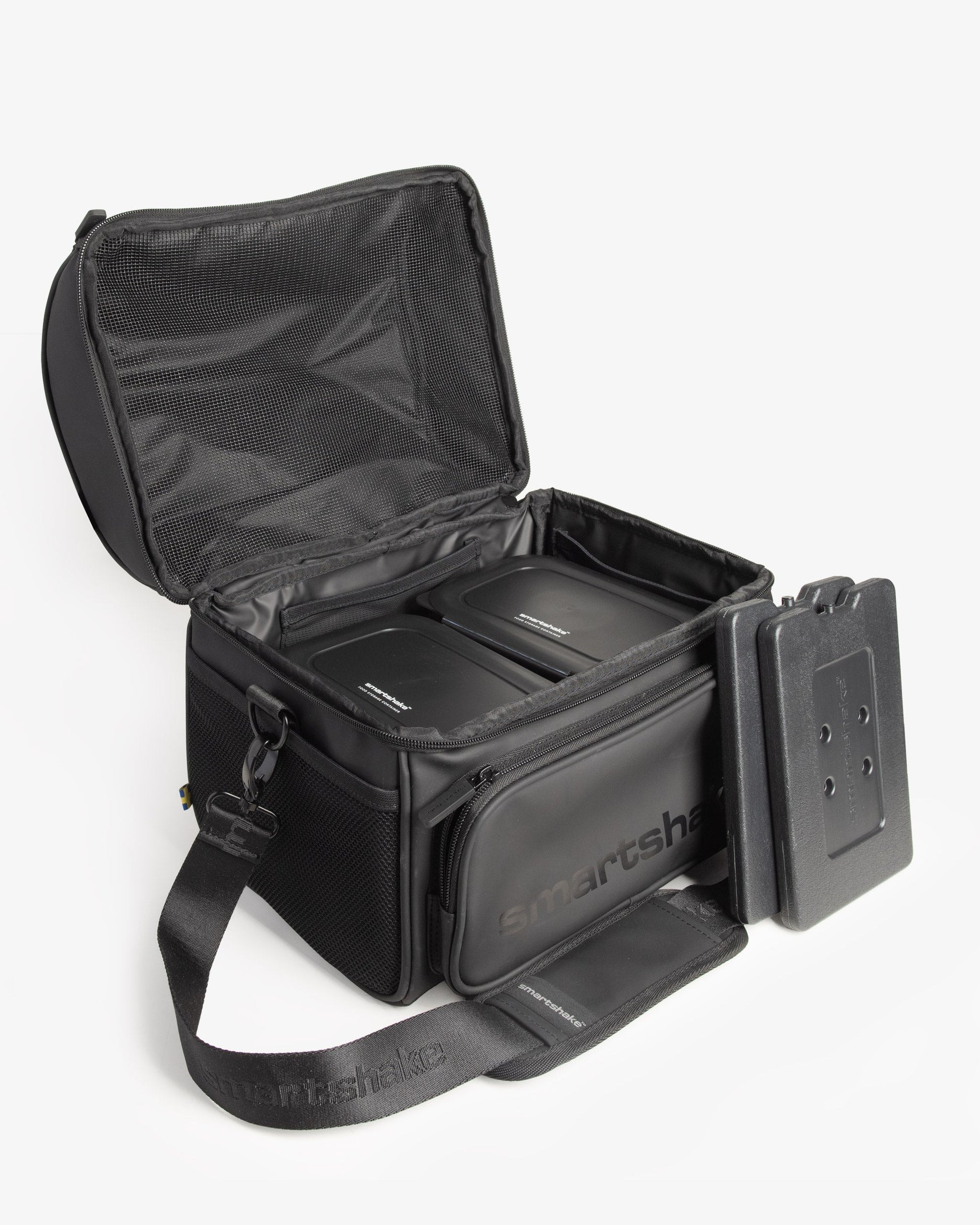 meal-prep-bag-black-with-4-food-containers-and-2-ice-packs-c0 Smartshake_Meal_Prep_Bag_Black_open.jpg