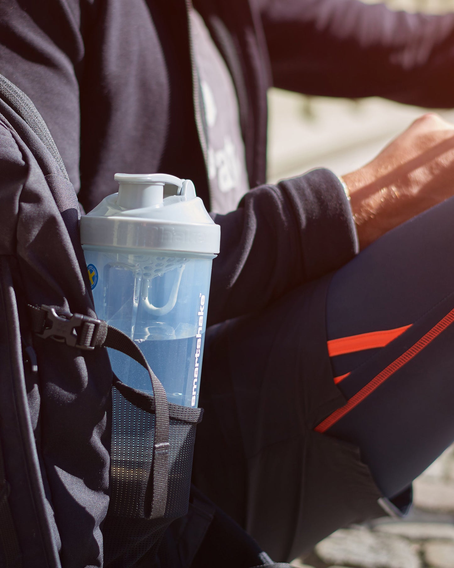 original2go-one-mist-gray-q9 Smartshake_Original2GoONE_Mist_Gray_lifestyle.jpg