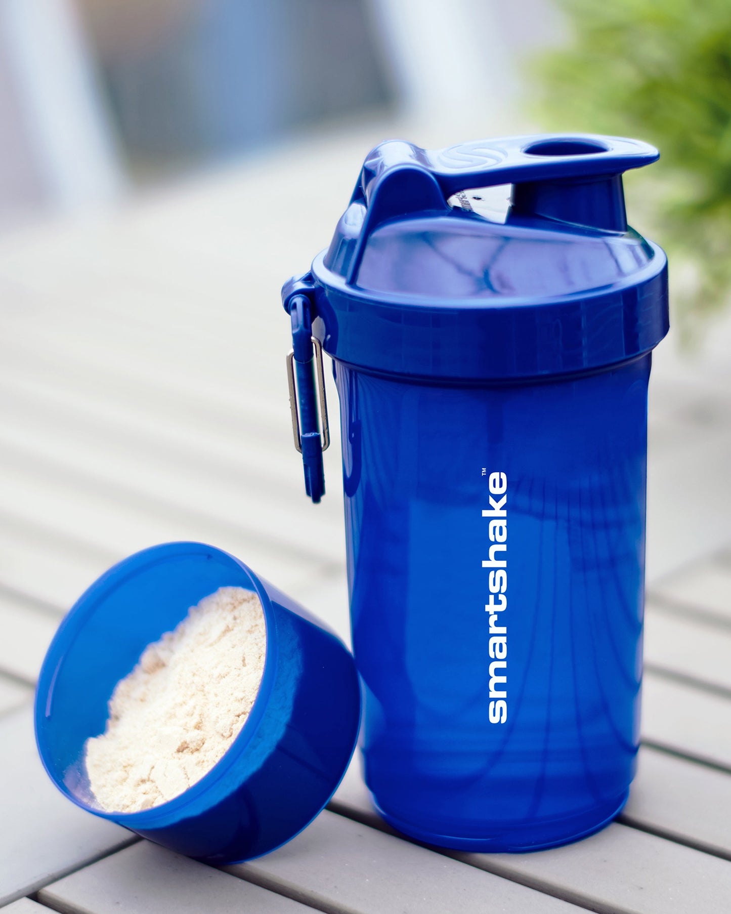 original2go-one-navy-blue-i5 Smartshake_Original2GoONE_Navy_Blue_lifestyle.jpg