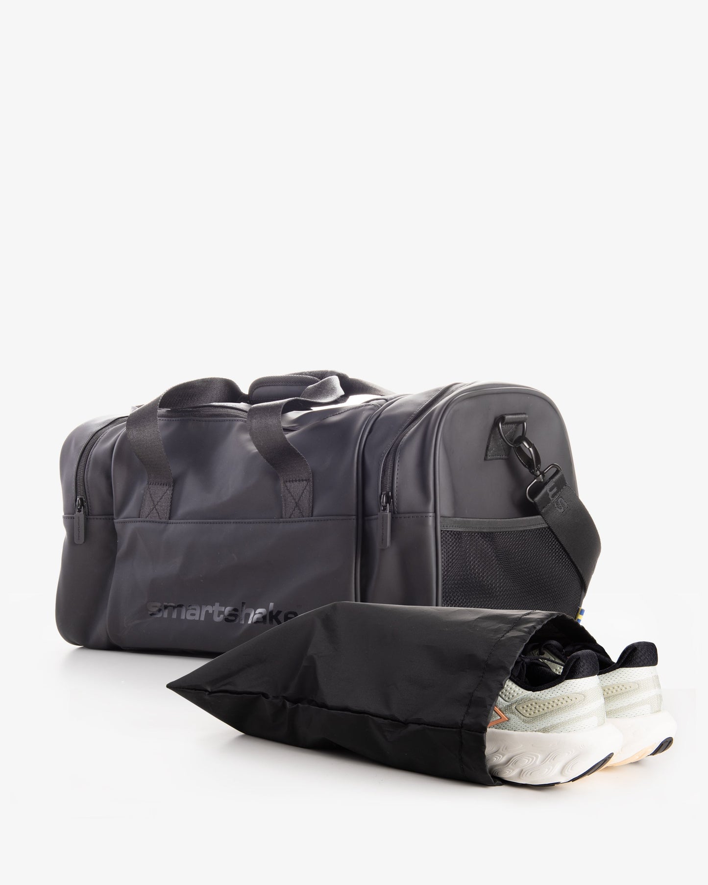 gym-bag-black-x4 Smartshake_gym_bag_Black_unassamled_24a00c8d-f290-45f6-bb42-151f345784ff.jpg